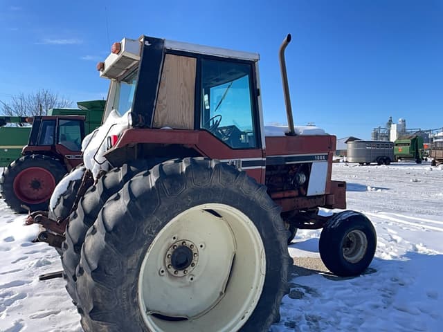 Image of International Harvester 1086 equipment image 4