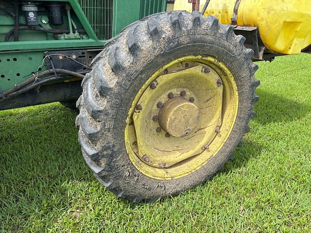 Image of John Deere 7410 equipment image 1