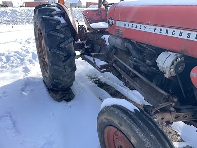 Image of Massey Ferguson 135 equipment image 3