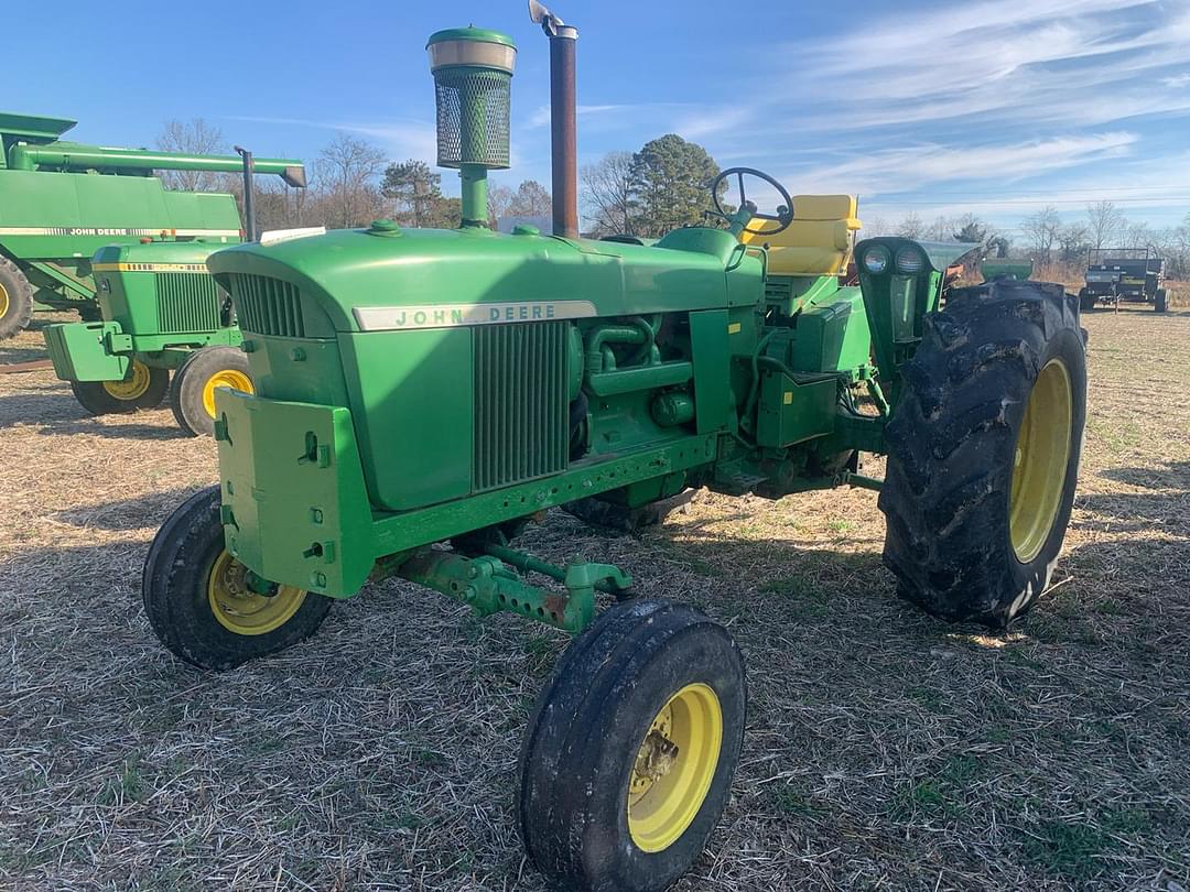 Image of John Deere 4020 Primary image