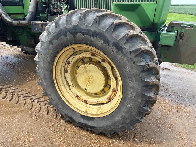 Image of John Deere 4960 equipment image 1