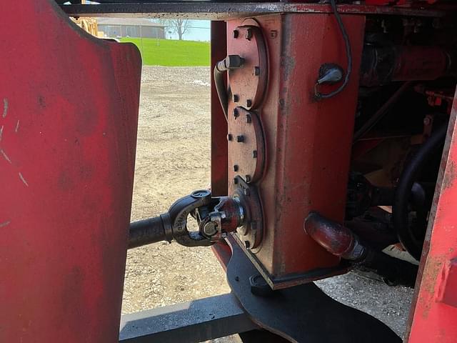 Image of International Harvester 4386 equipment image 4