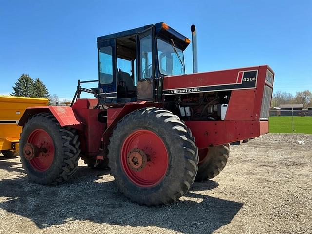 Image of International Harvester 4386 equipment image 2