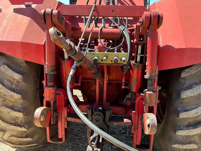 Image of International Harvester 4386 equipment image 3