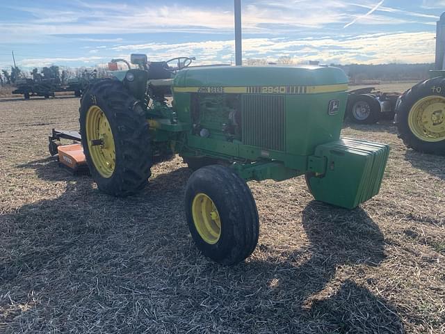 Image of John Deere 2940 equipment image 3