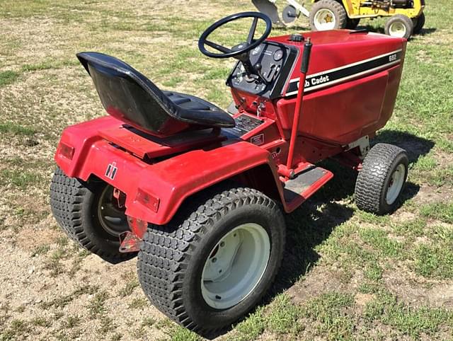 Image of Cub Cadet 682 equipment image 2