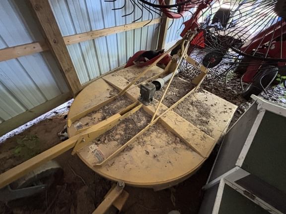 Undetermined Undetermined Equipment Image0