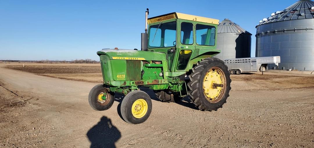 Image of John Deere 4020 Primary image