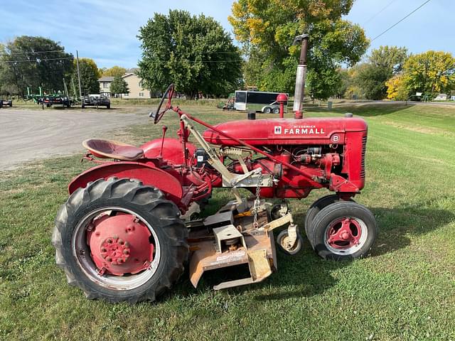 Image of Farmall B equipment image 3