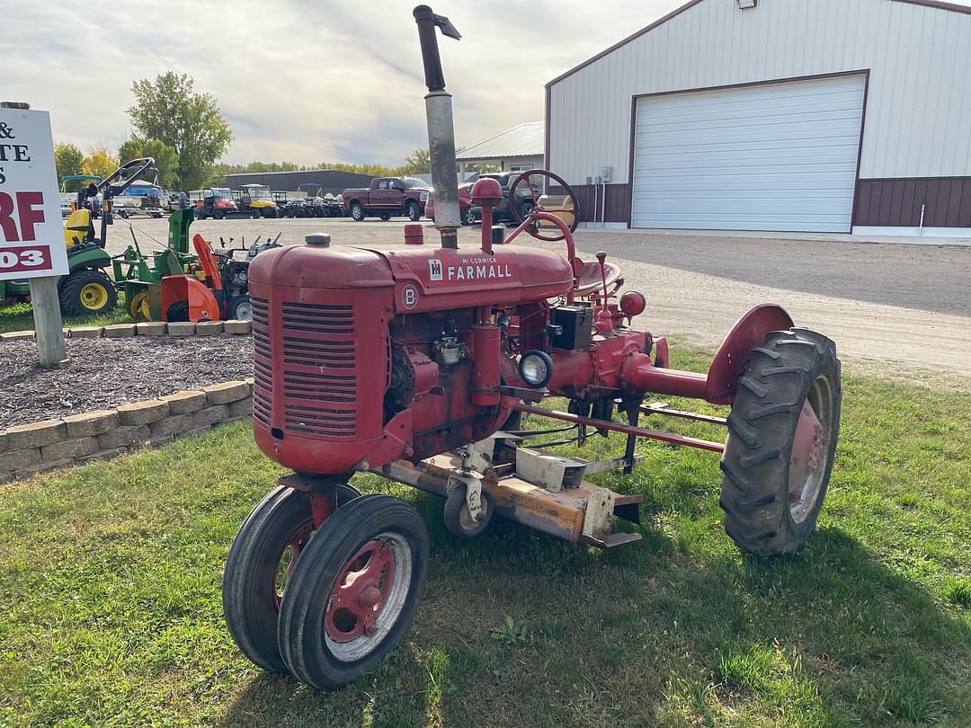 Image of Farmall B Primary image