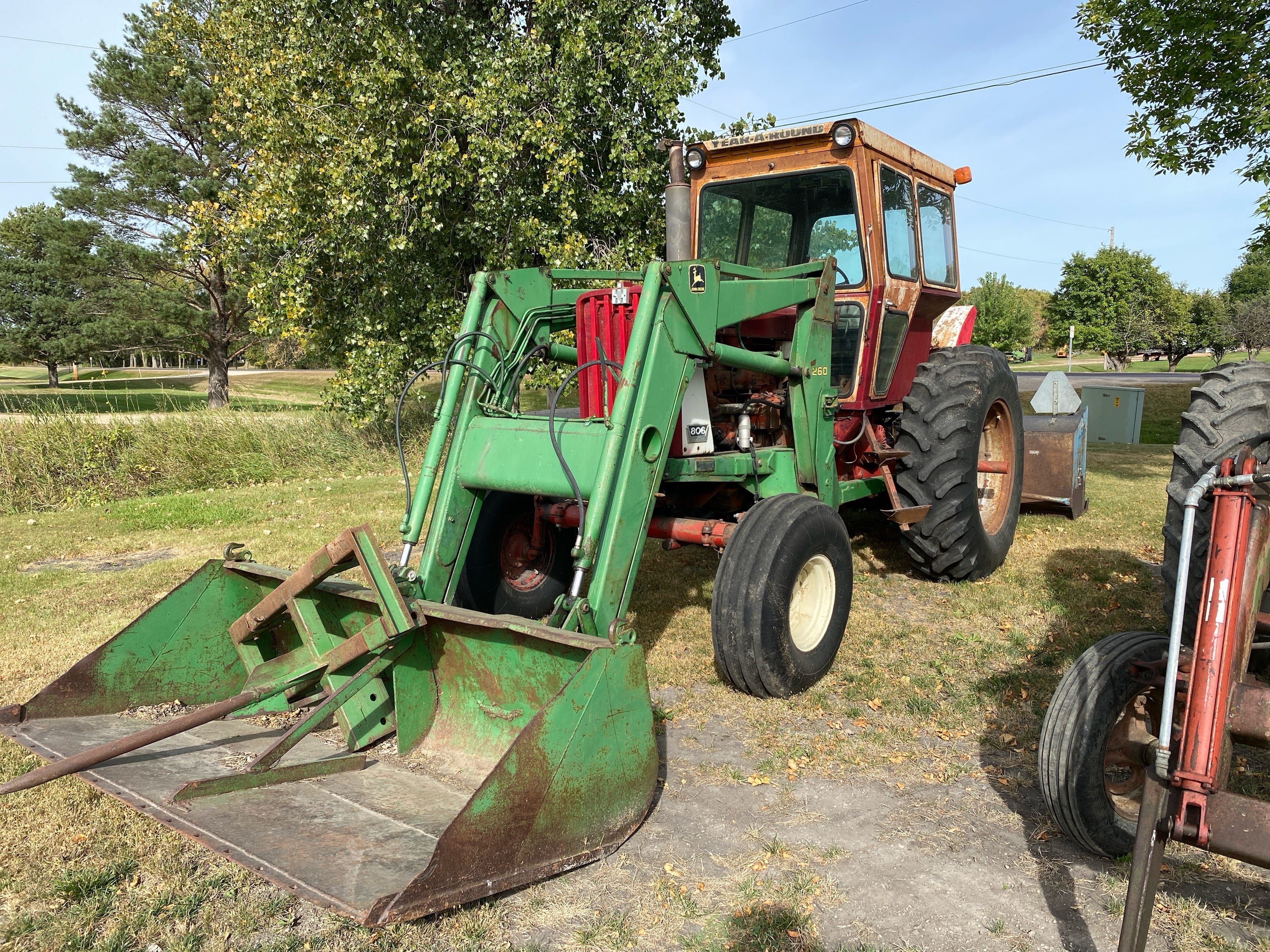 Main image International Harvester 806