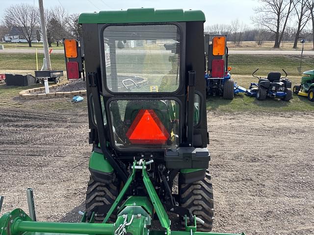 Image of John Deere 1025R equipment image 4