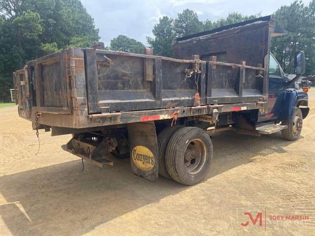 Image of GMC C5500 equipment image 2