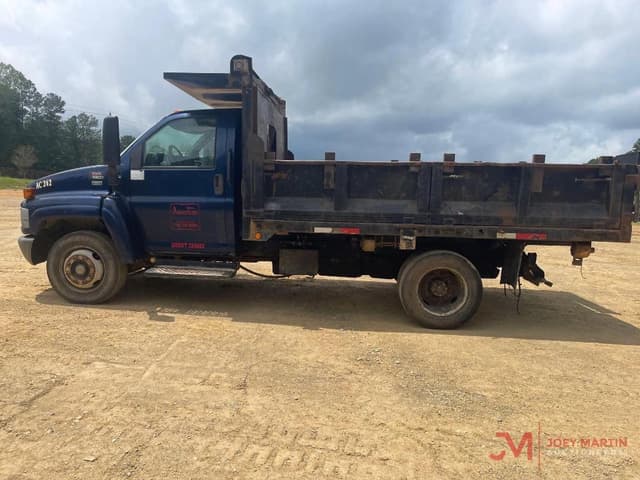 Image of GMC C5500 equipment image 4