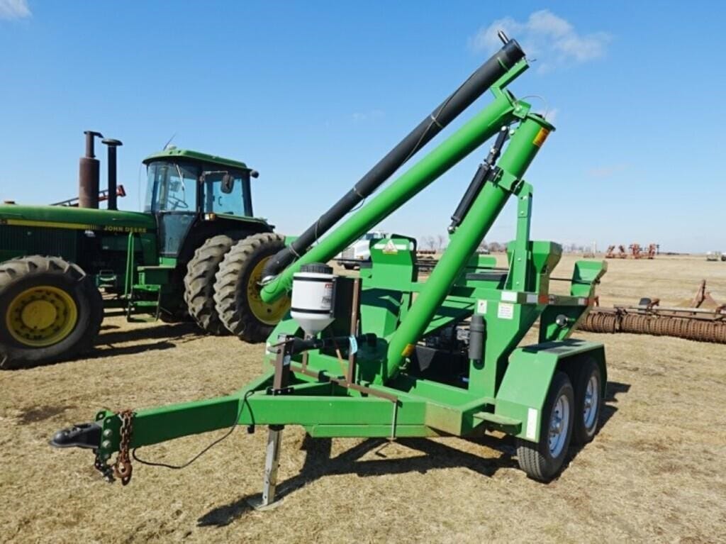 Travis Seed Cart Equipment Image0