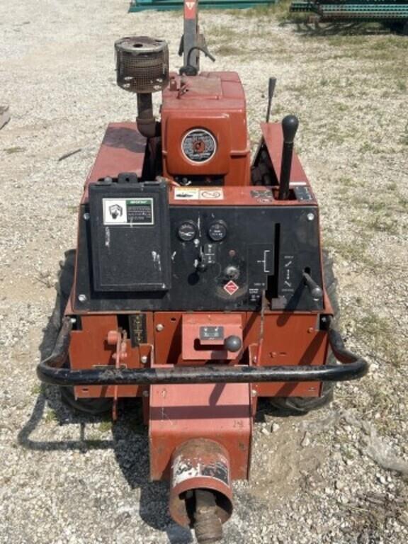 Image of Ditch Witch 1420 Image 1