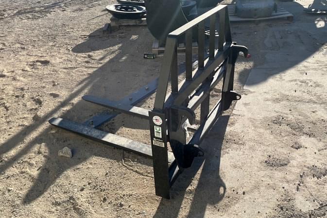 Image of Tri-L Pallet Forks Primary Image