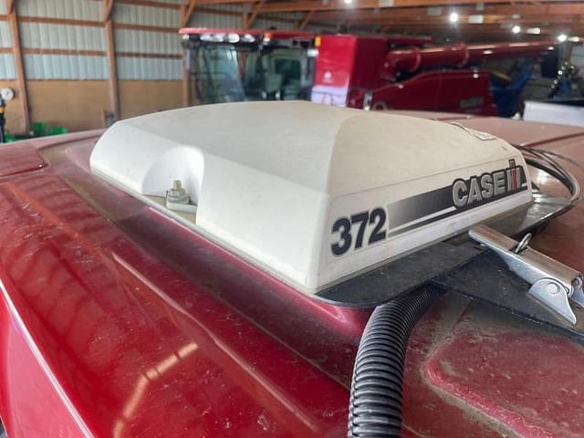 Image of Case IH 372 equipment image 1