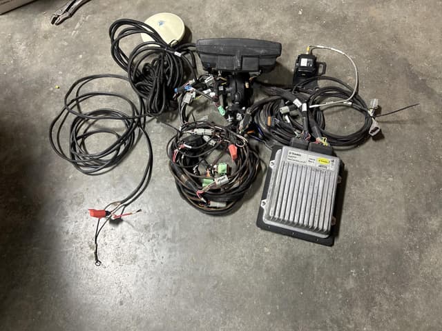 Image of Trimble CFX750 equipment image 2