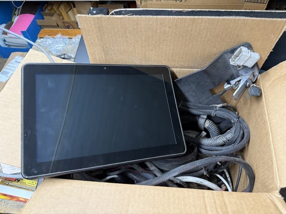 Trimble XCN-2050 Equipment Image0