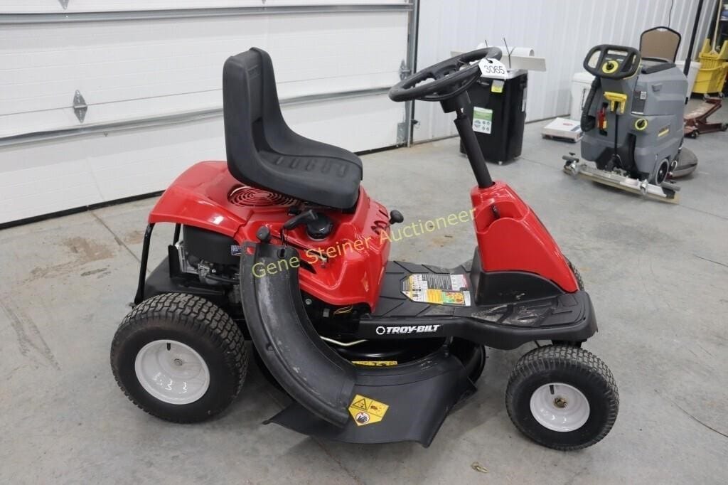 Troy Bilt TB30R Equipment Image0