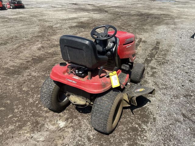 Image of Troy Bilt Bronco equipment image 2