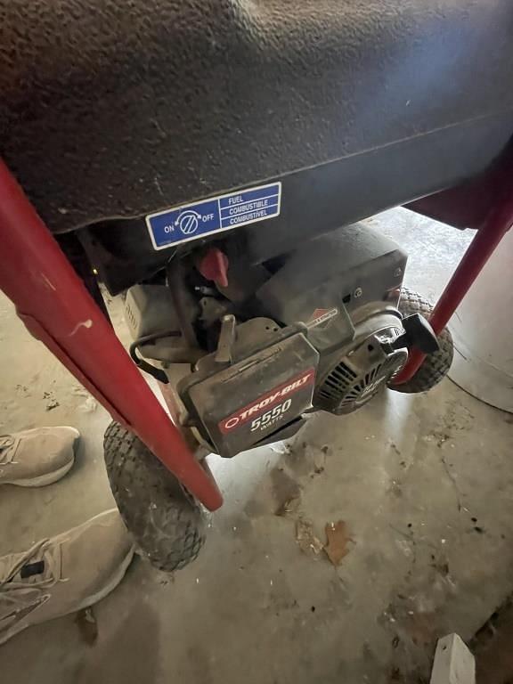 Image of Troy Bilt 5550 equipment image 4