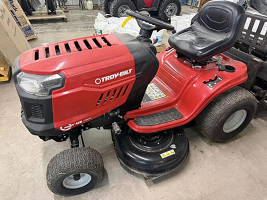 Image of Troy Bilt Pony 42B Image 1