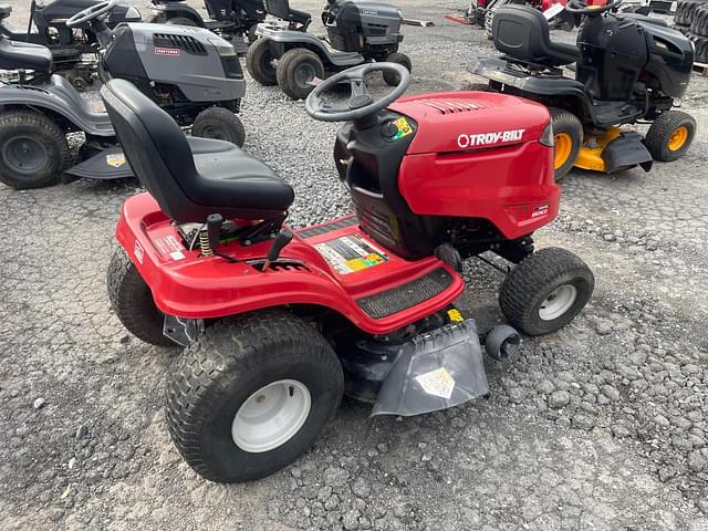 Image of Troy Bilt Bronco equipment image 2