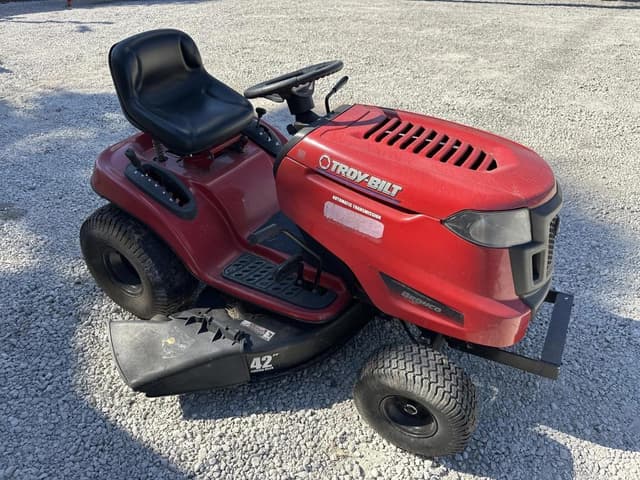 Image of Troy Bilt Bronco equipment image 3