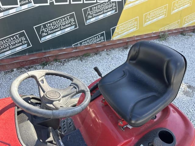 Image of Troy Bilt Bronco equipment image 4