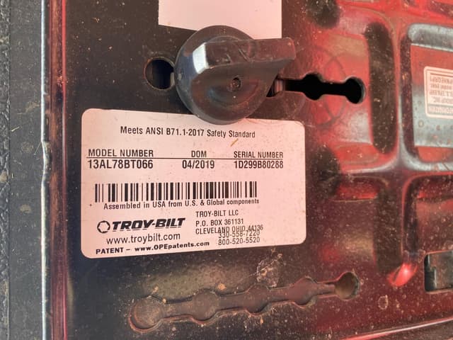 Image of Troy Bilt Bronco equipment image 4