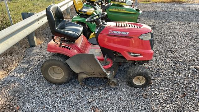 Image of Troy Bilt Bronco equipment image 3