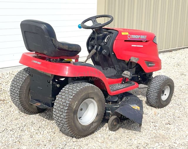 Image of Troy Bilt Bronco equipment image 4