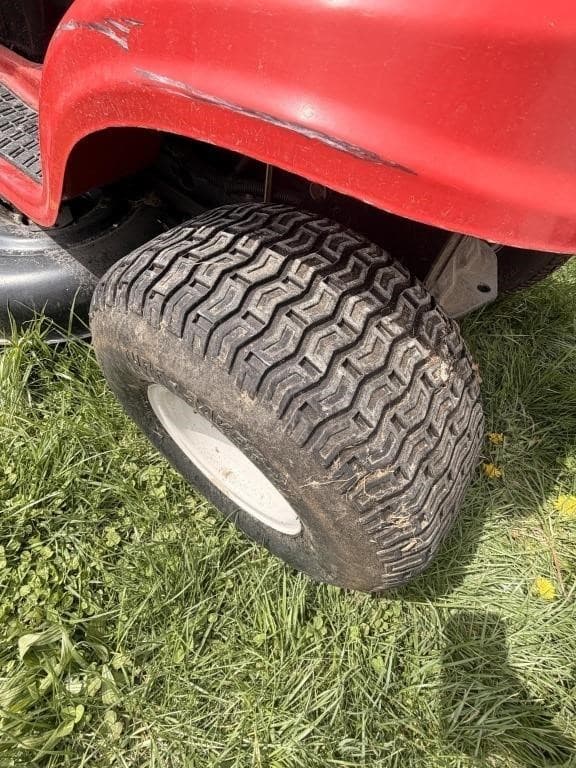 Image of Troy Bilt Bronco equipment image 2