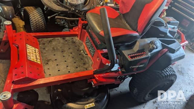 Image of Troy Bilt MUSTANG Z42 equipment image 1