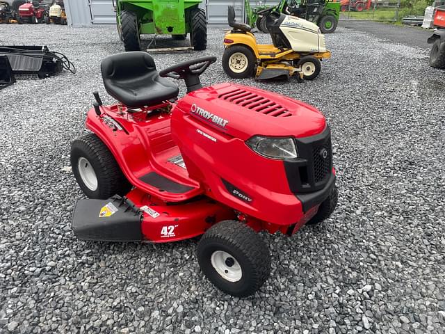 Image of Troy Bilt Pony equipment image 1