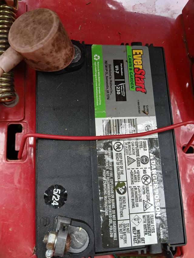 Image of Troy Bilt Pony equipment image 4