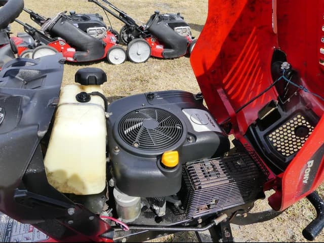 Image of Troy Bilt Pony equipment image 2