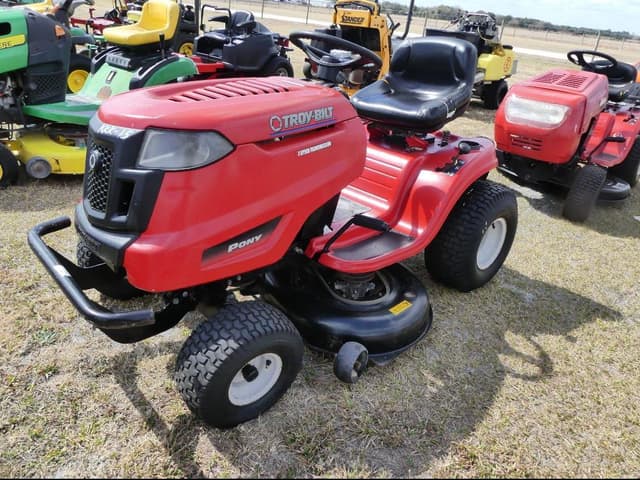 Image of Troy Bilt Pony equipment image 1