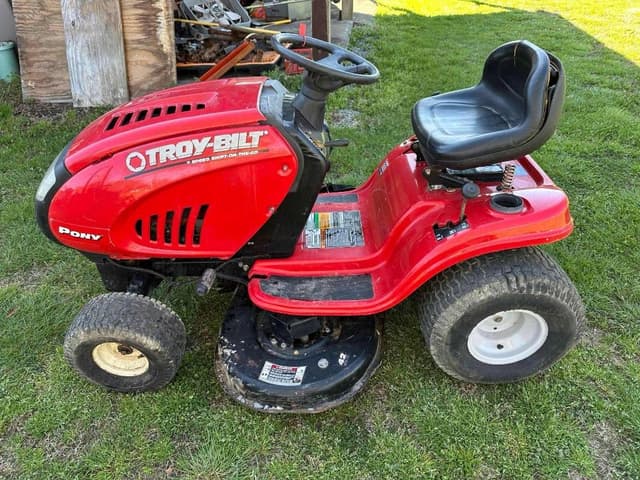 Image of Troy Bilt Pony equipment image 1