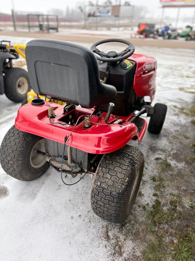 Image of Troy Bilt Bronco equipment image 2
