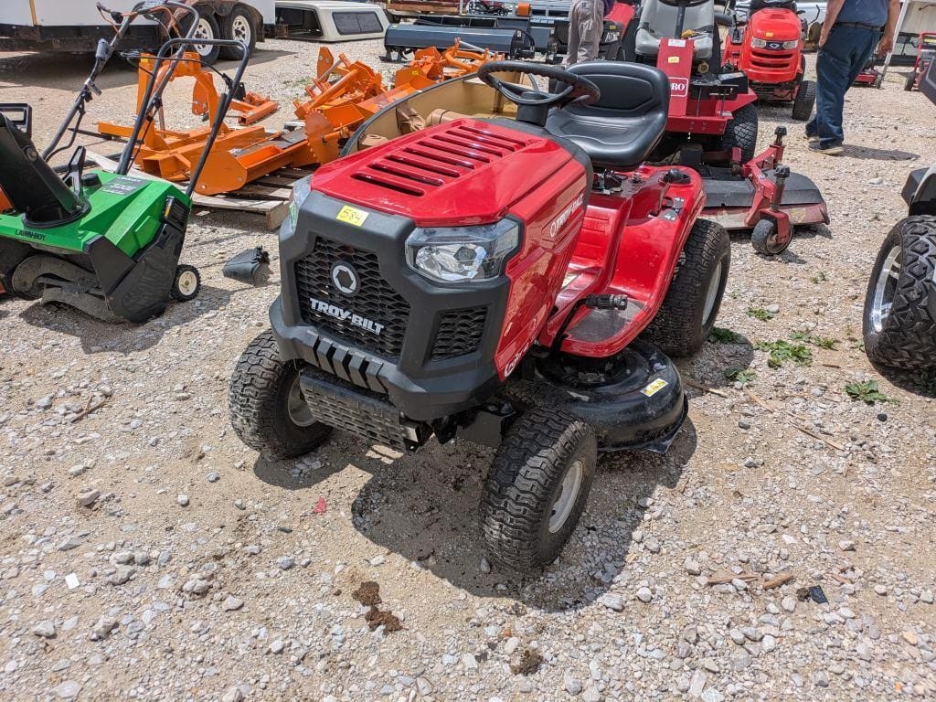 Troy Bilt Pony 42 Equipment Image0