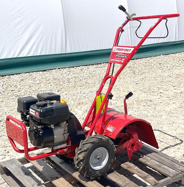 Image of Troy Bilt Super Bronco equipment image 1