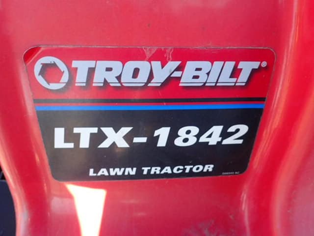Image of Troy Bilt LTX-1842 equipment image 4