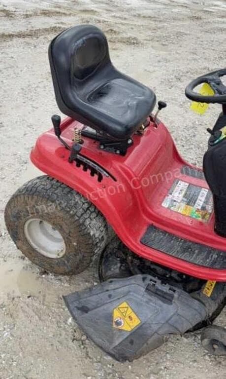 Image of Troy Bilt Pony equipment image 3