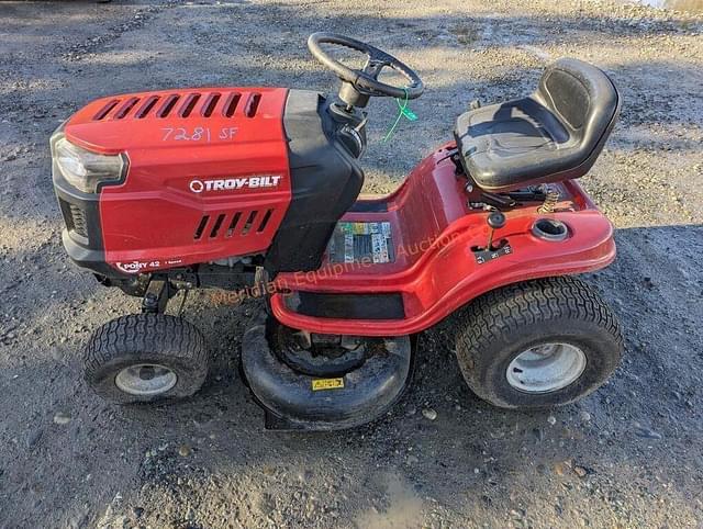 Image of Troy Bilt Pony 42 equipment image 2