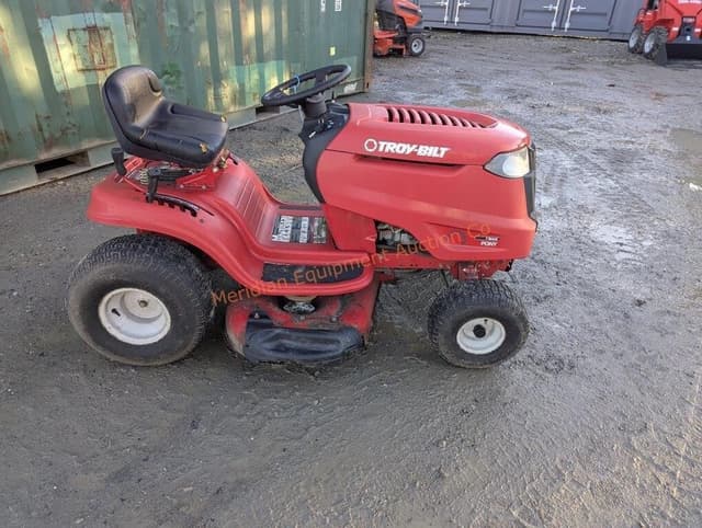 Image of Troy Bilt Pony equipment image 3