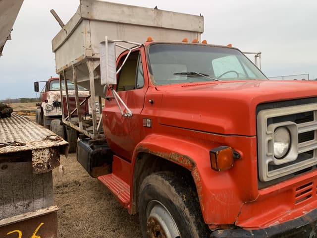 Image of GMC 7000 equipment image 3