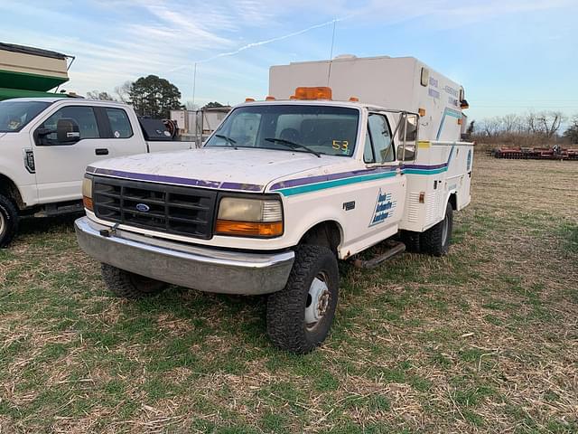 Image of Ford F-350 equipment image 1